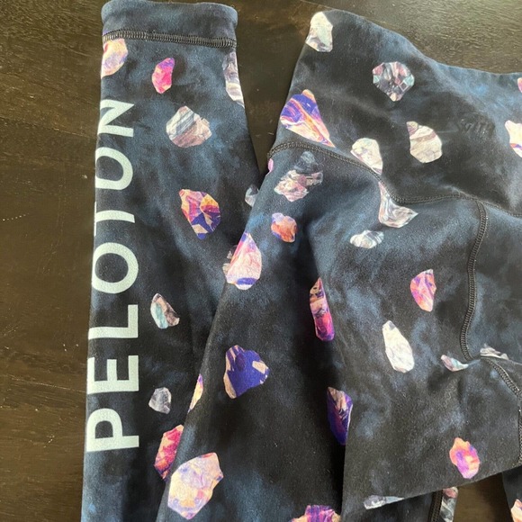 WITH for Peloton Asteroid High Rise Leggings Logo Size XS Athletic - Picture 3 of 7